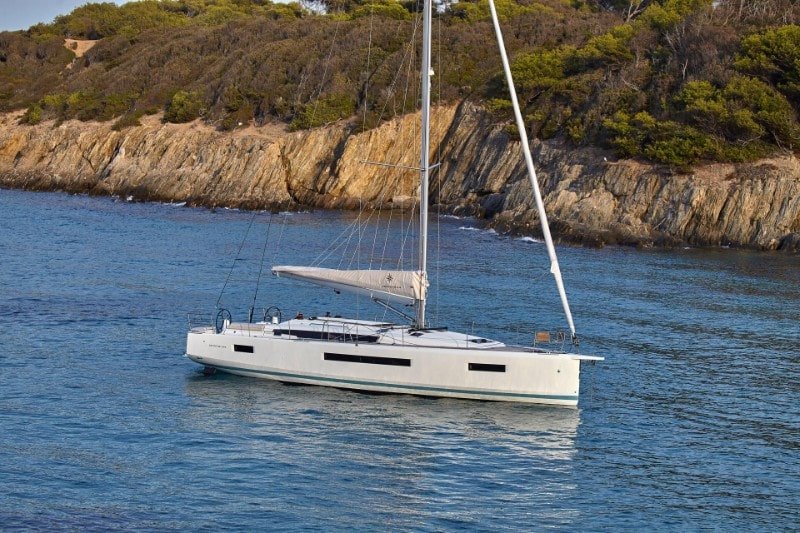 sun odyssey 490 06-min.jpg
