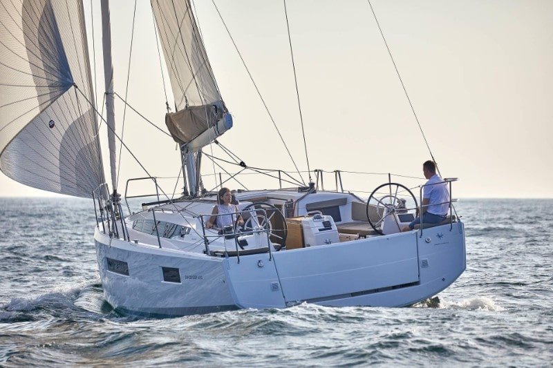 sun odyssey 410 09-min.jpg