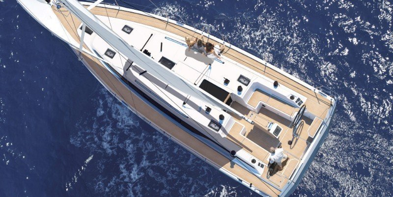 bavaria c42 02.jpg