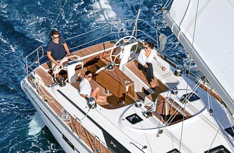 bavaria 46cr20 08.jpg
