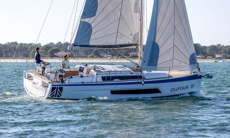 dufour 37 06.jpg