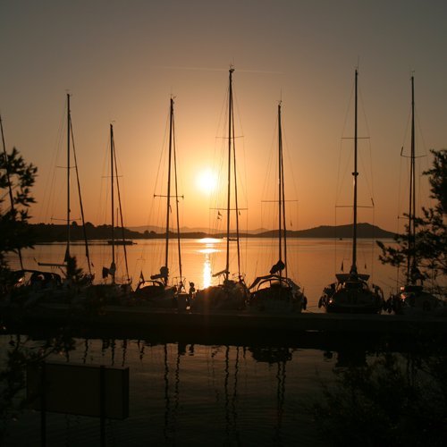 zeilvakantie kroatie zonsondergang zut