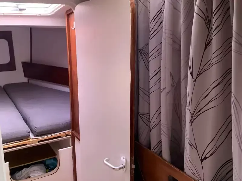 zeilvakantie-interieur-simaia-018.webp