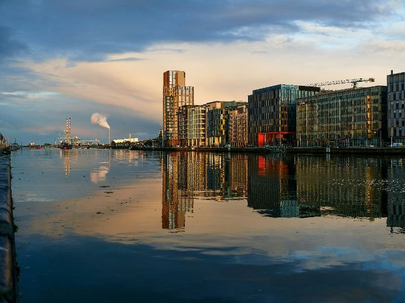 zeilvakantie-ierland-cork-dublin-dublin Liffey 1.jpg