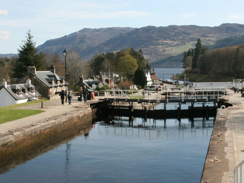 zeilen-schotland-caledonian-canal-Fort-Augustus.jpg